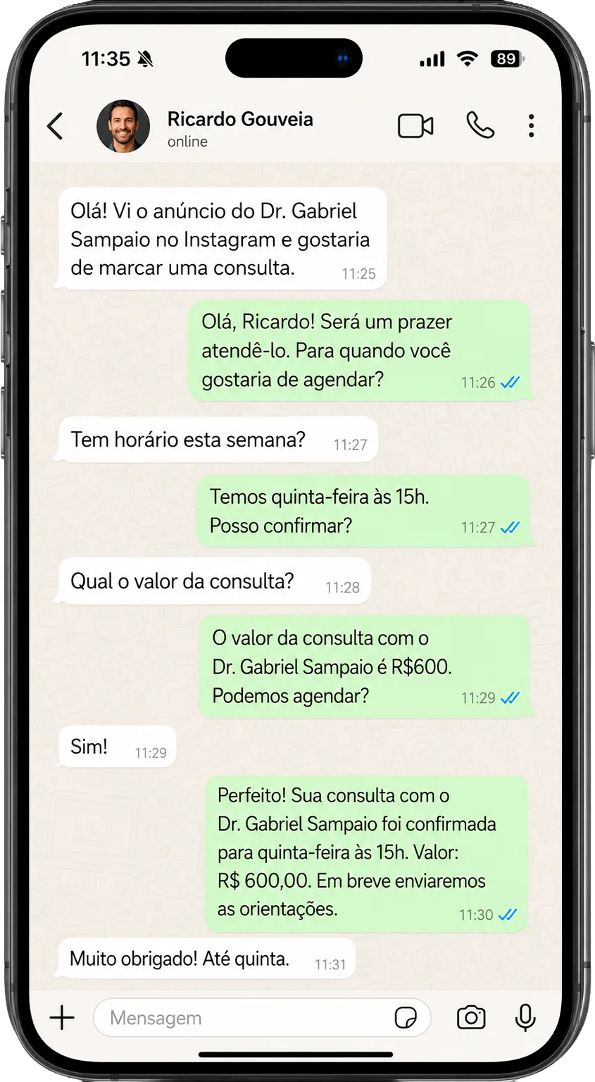 Conversa de WhatsApp em que um paciente que viu o anúncio no Instagram agenda uma consulta com a secretária
